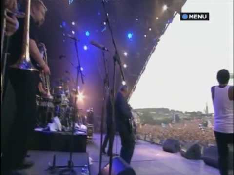 Youtube: The Specials - Ghost Town (Glastonbury 2009)