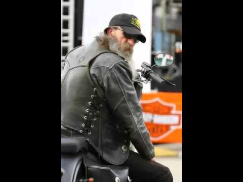 Youtube: HANK DAVISON    Motorcycle Mama