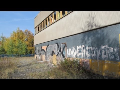 Youtube: Urbex: Bröndby-Schule in Berlin-Lankwitz (Oktober 2012)