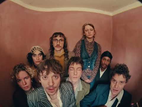 Youtube: Oehl ft. Tristan Brusch – Bad Cannstatt (Official Video)