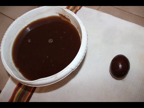 Youtube: Egg in Coca Cola for 1 Year - Experiment