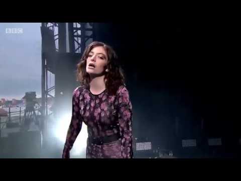 Youtube: Lorde - Green Light (Intro) And Homemade Dynamite - Glastonbury Festival 2017