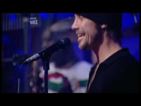 Youtube: Jamiroquai -  Travelling Without Moving (BBC Electric Proms 2006)