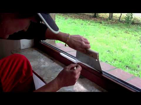 Youtube: Fensterrahmen streichen ohne Abkleben