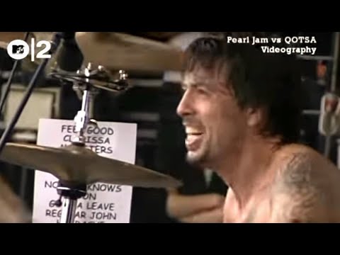 Youtube: Queens Of The Stone Age / feat. Dave Grohl - Song For The Dead (Werchter 2002)