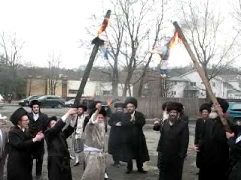 Youtube: BURNING OF THE ISRAELI FLAG 2009 - Upstate NY