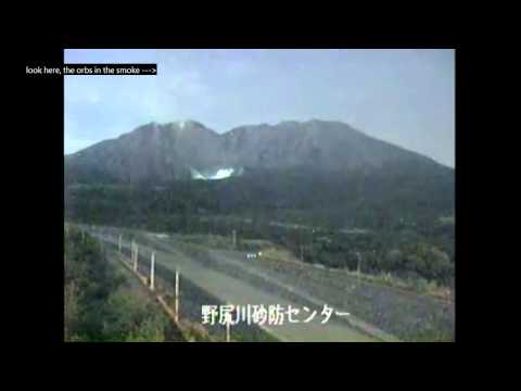 Youtube: !Alert! The Aliens are Here - Sakurajima, Japan - WTF is going ON?!?!  April 3, 2011