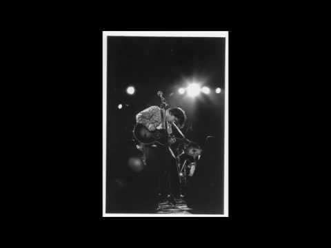 Youtube: Jeff Buckley - Hallelujah (Very Rare Version)