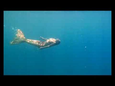 Youtube: Kandui Island - Hannah Mermaid & Dave Rastovich