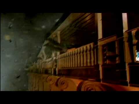 Youtube: Category 7- The End of the World 2005 trailer