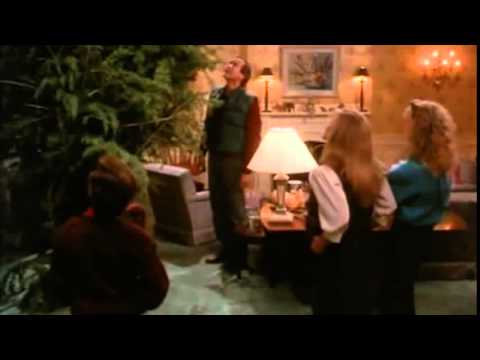 Youtube: Griswold Christmas Tree