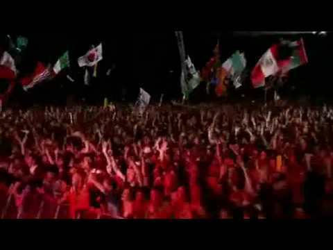 Youtube: Blur - Song 2 - Live Glastonbury