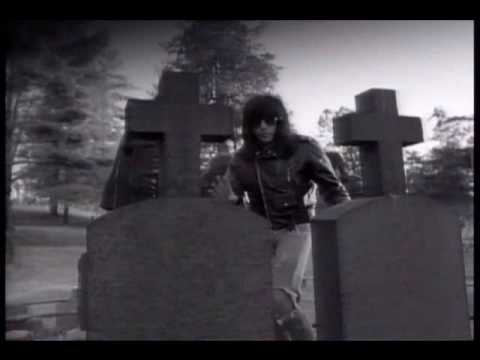 Youtube: Pet Sematary - The Ramones