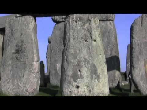 Youtube: Real Ghost caught on tape - NEW STUNNING FOOTAGE - Stonehenge England