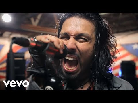 Youtube: Pop Evil - Boss's Daughter ft. Mick Mars