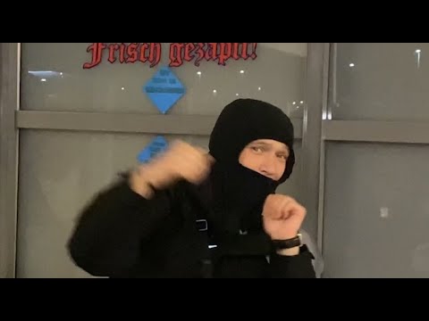 Youtube: Jacek - Eiermann (prod. SBM)
