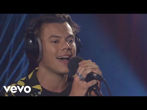 Youtube: Harry Styles - The Chain (Fleetwood Mac cover) in the Live Lounge