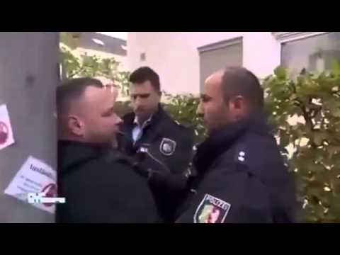 Youtube: Polizist disst Nazi