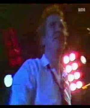 Youtube: Public Image Limited - Low Life ( LIve 1983 )