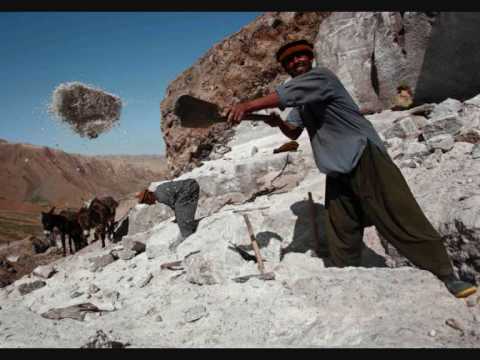 Youtube: Geologen entdecken wertvolle Bodenschätze in Afghanstian