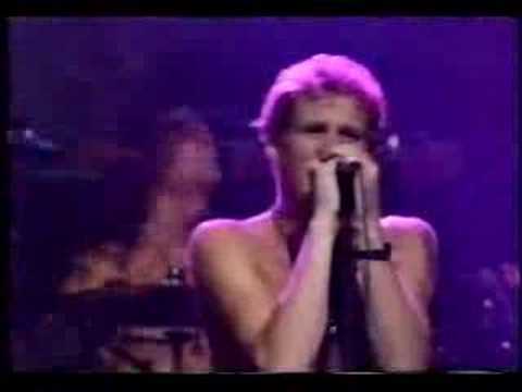 Youtube: Alice in Chains - Man in the Box (live)