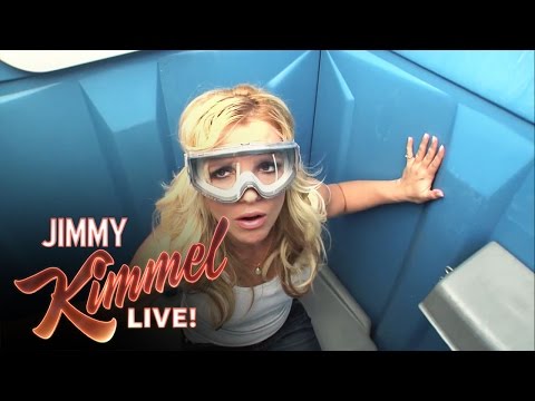 Youtube: Britney Spears Deleted Scene from Jackass 3