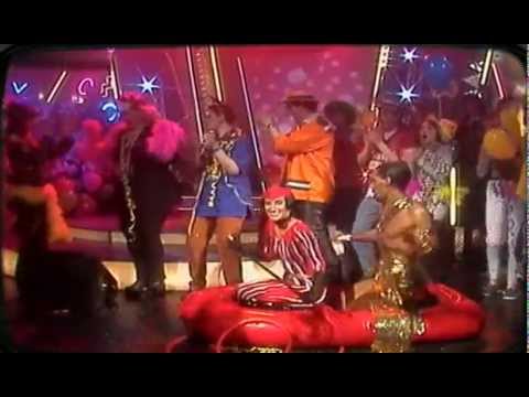 Youtube: Wencke Myhre - Er hat ein knallrotes Gummiboot 1997