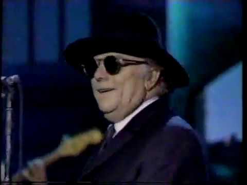 Youtube: Van Morrison, Sinead O'Connor & the Chieftains 5-17-95 late night TV