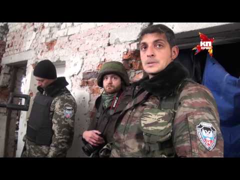 Youtube: Ополченцы ДНР проголосовали на передовой в аэропорту Донецка