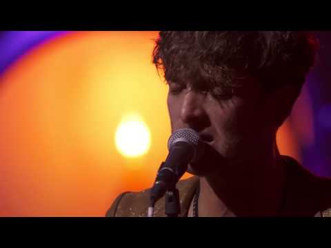 Youtube: Paolo Nutini-Looking for something Live