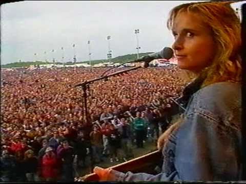 Youtube: Melissa Etheridge - Like The Way I Do full length video (Pinkpop 4 juni 1990)