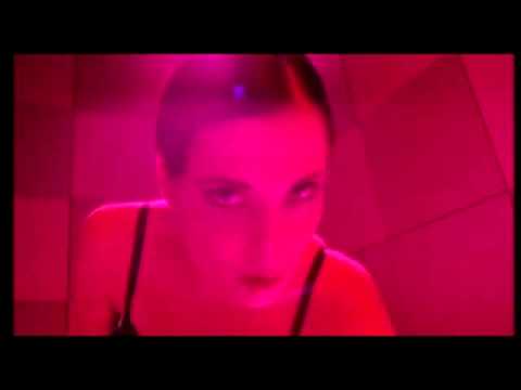 Youtube: Felix Da Housecat - Silver Screen (Shower Scene)