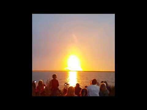 Youtube: Antares rocket explodes at liftoff