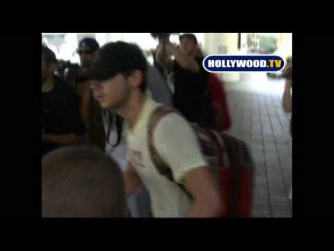 Youtube: Shia LaBeouf Arrives At LAX