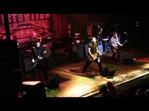 Youtube: Social Distortion - Bad Luck - Sokol Auditorium, 9.28.2009 *1080p*