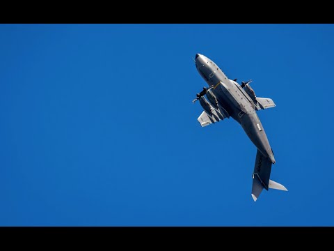 Youtube: Airbus A400M performs a highly unusual manoeuvre for a transport plane