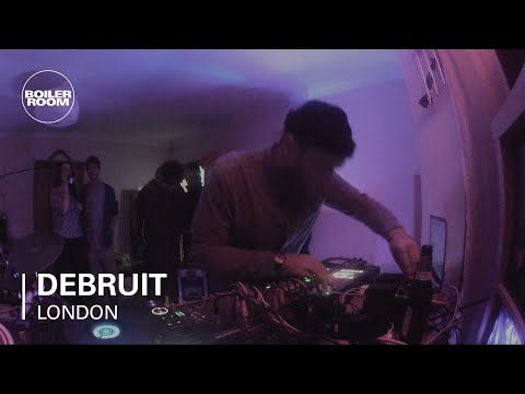 Youtube: dEbruit Boiler Room LIVE Show