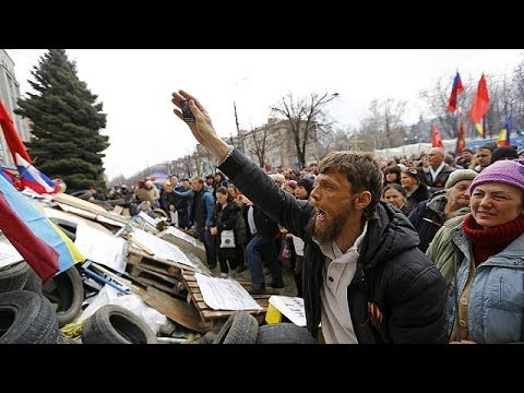 Youtube: Ukraine-Konflikt: Separatisten stürmen Regionalverwaltung von Luhansk