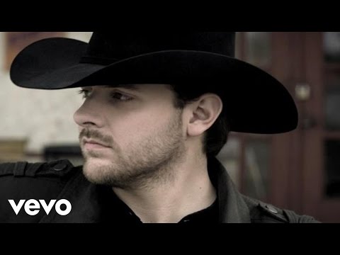 Youtube: Chris Young - The Man I Want To Be (Official Video)