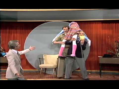 Youtube: Rudi Carrell - Am laufenden Band (Folge 34) 1977