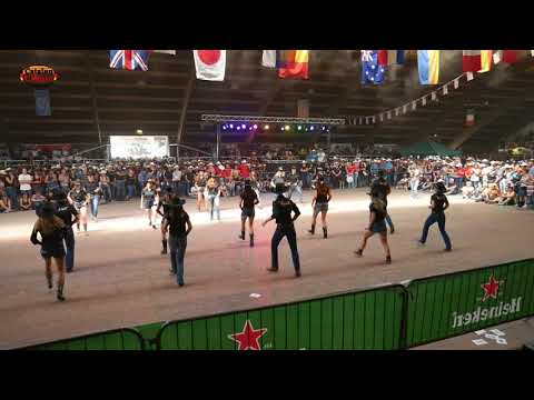 Youtube: Line Dance Good Hearted Woman, Choreo: David Prestor