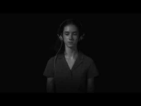 Youtube: RiseAgainst - Living Undercover (Official Visualizer)
