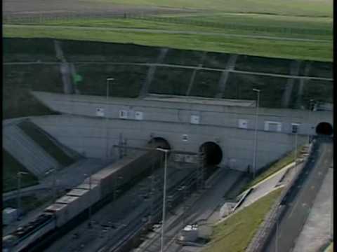 Youtube: Extreme Engineering -  S01E03 - Part1/5 - transatlantic tunnel