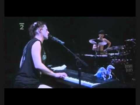 Youtube: The Dresden Dolls - Coin-Operated Boy live at The Roundhouse
