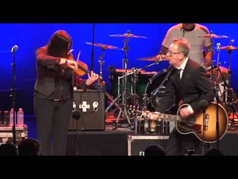Youtube: Flogging Molly - Swagger (Live at the Greek Theatre)
