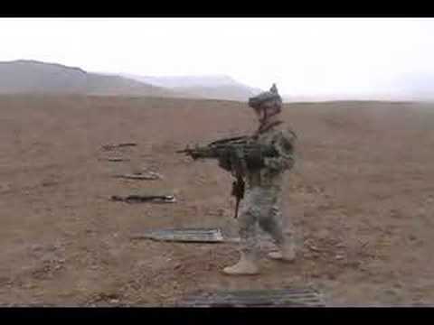 Youtube: Army Soldier dual-wields some M249's