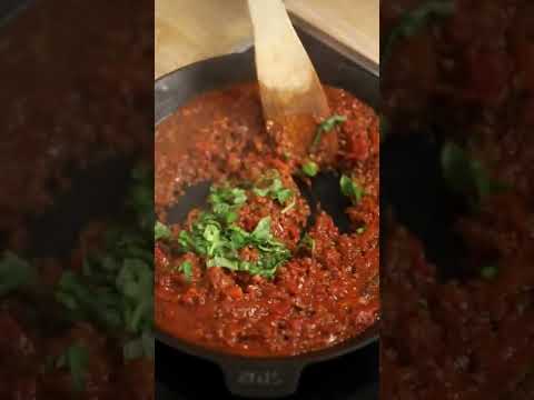 Youtube: Vegane Bolognese aus Sojagranulat 🍝🌱