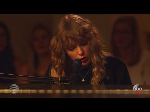 Youtube: Taylor Swift - “New Year’s Day” Fan Performance