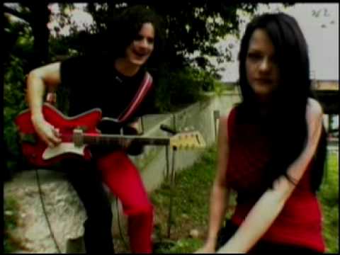 Youtube: The White Stripes-the hardest button to button