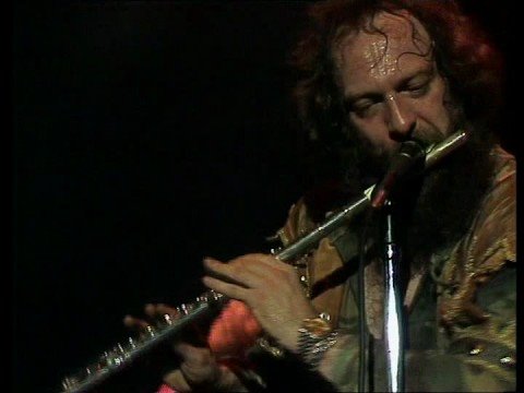 Youtube: Jethro Tull - Locomotive Breath